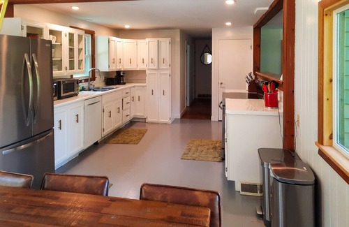 Bridgewater Corners House | Peaceful, mountain-view home with large deck, & grill - dog-friendly