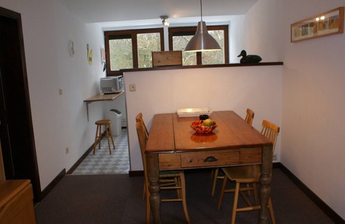 Bohon Apartment | Peaceful Nature Stay in Bohon