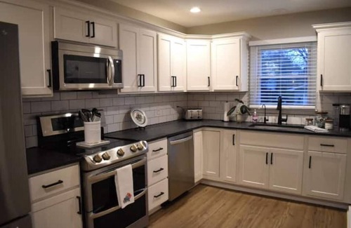 Georgetown House | Peaceful neighborhood with AMAZING beds, fire pit, 10mins to Kentucky Horse Park