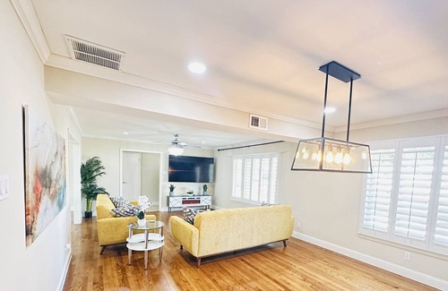 Northeast Dallas House | Peaceful Oasis