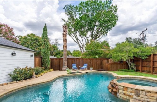 Northeast Dallas House | Peaceful Oasis