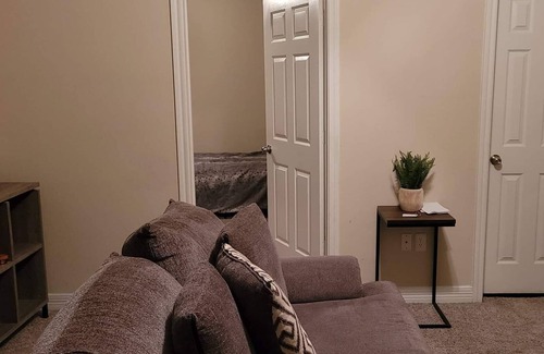Barker Apartment | Peaceful one bed room 7 minutes from houston