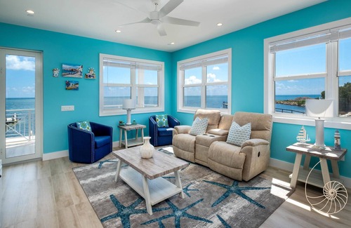 Islamorada Villa | Peaceful Palms #15 ~ 3 Bed / 3 Bath Islamorada Villa W/ Unobstructed Ocean Views