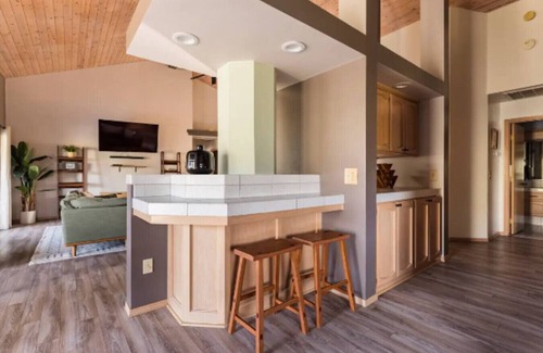 Three Rivers House | PEACEfUL PARADiSE You’ll Never Want to Leave!