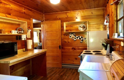 Hayward Cabin | Peaceful Pines on Little Round