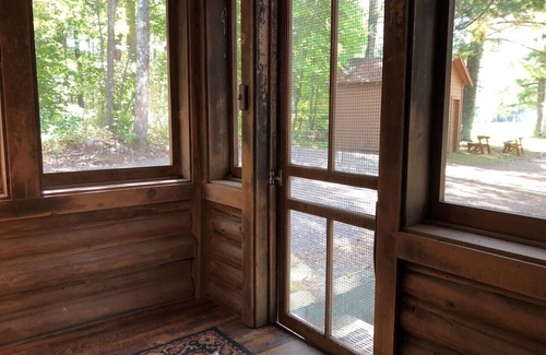 Hayward Cabin | Peaceful Pines on Little Round