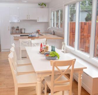 Inverloch House | Peaceful Places - Surf Side, Linen, Pets, Wifi