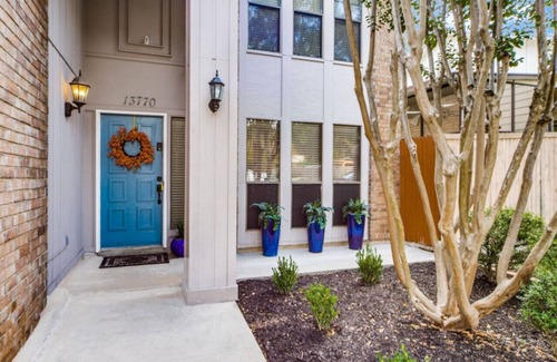 North San Antonio - SAT House | Peaceful Retreat, central location can’t be beat!