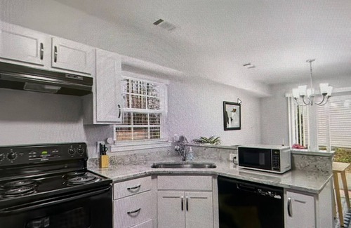 Milton Apartment | Peaceful Retreat Close to Avalon/Halcyon