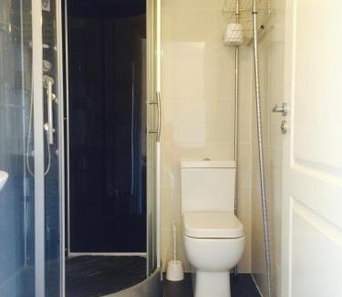Leyton Apartment | Peaceful Retreat Stay