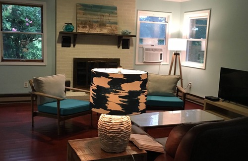 Elizabeth City House | Peaceful retreat in the Pines