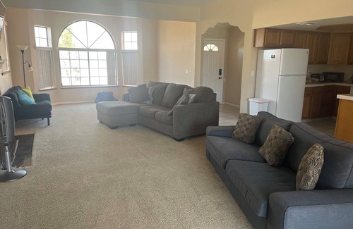 Fort Mohave House | Peaceful river house with lots of room inside and out