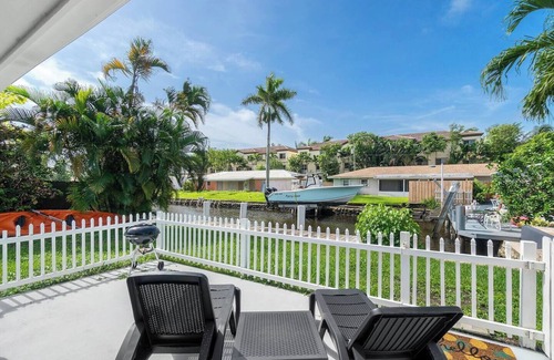 Gulf Stream House | Peaceful & Roomy Waterfront Delray Beach House
