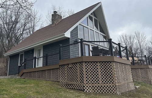 Town of Jerusalem Cabin | Peaceful Sanctuary with an Incredible Lake View