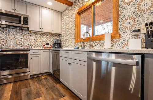 Massanutten House | Peaceful screened porch, newly added fireplace!