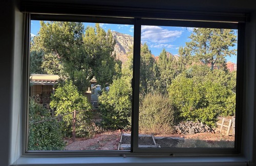 West Sedona House | Peaceful Sedona retreat in Red rocks and pine trees