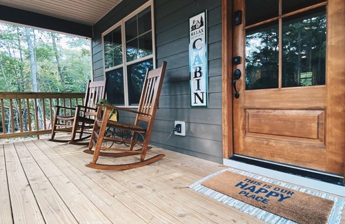 East Ellijay Cabin | Peaceful & Serene Cabin in the North Georgia Mountains!
