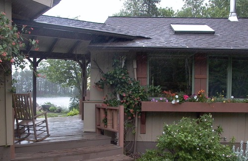 Cook Cabin | Peaceful Setting, Perfect For Your Vacation Get-away. Sauna. Pet-friendly.