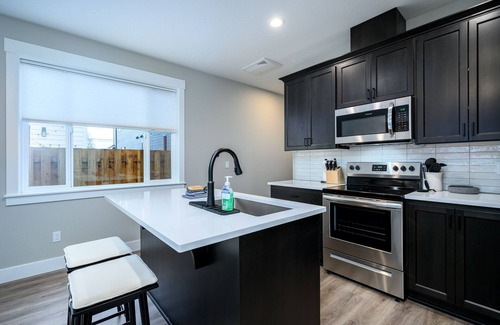 Carlton House | Peaceful Sophistication