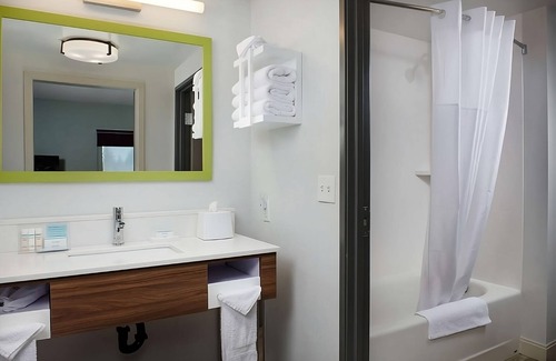 Sherwood - Tualatin North Hotel | Peaceful Stay with Indoor Pool, Gym & Free Hot Breakfast