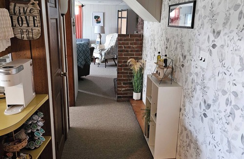 New Gloucester Apartment | Peaceful Studio on Horse Farm - Hike, Relax, Explore!