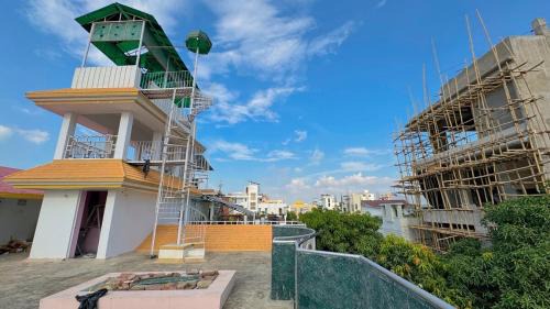 Patna Villa | Peaceful Studio With Kitchen & Terrace 301