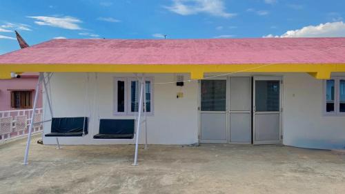 Patna Villa | Peaceful Studio With Kitchen & Terrace 301