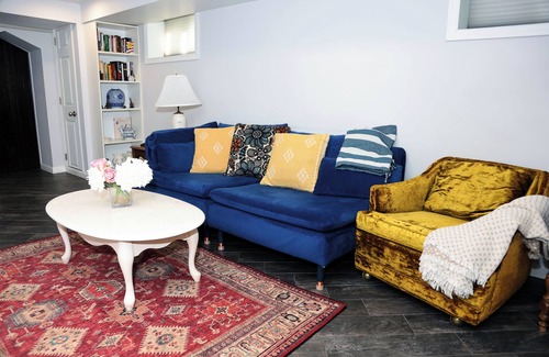 Roselle Apartment | Peaceful studio with WiFi in charming Roselle