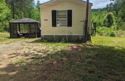 Pell City House | Peaceful Sweet Home Alabama - sleeps 9