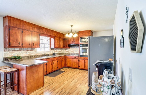 Trenton House | Peaceful Trenton Home w/Patio Near Hiking!