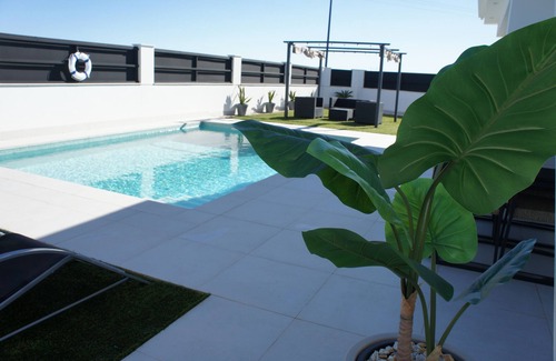 Roda Villa | Peaceful villa in sunny Murcia with an outdoor swimming pool