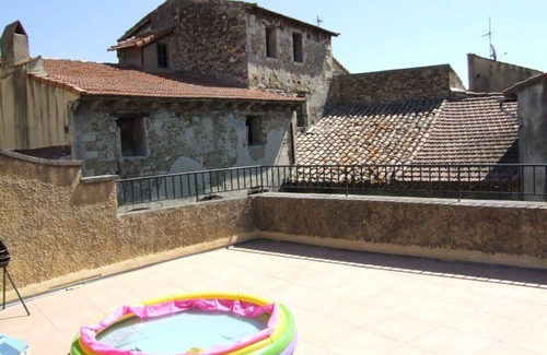 Bedarrides House | Peaceful village house with large roof top terrace in Provence