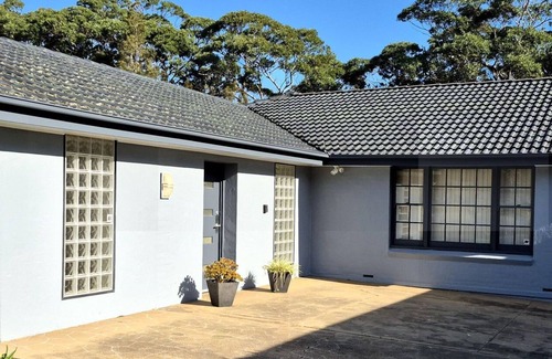 Sanctuary Point House | Peaceful Waterfront, wheelchair accessible - Stunning Location for Family Holiday