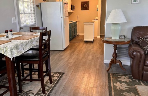 Crystal River House | Peaceful Waterfront Ozello Cottage- with free kayaks and crab traps!