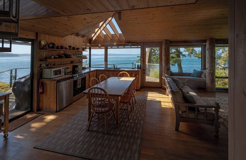 Lopez Island Cabin | Peaceful waterfront cabin on Lopez Island