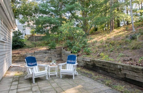 Yarmouth Port House | Peaceful Yarmouth home with thoughtful touches!