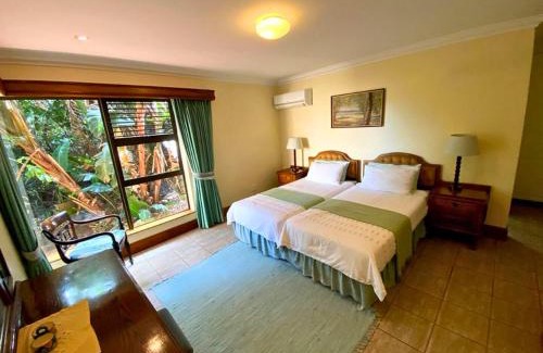 Zimbali Coastal Estate House | Peaceful Zimbali Escape with Pool, Deck & Views