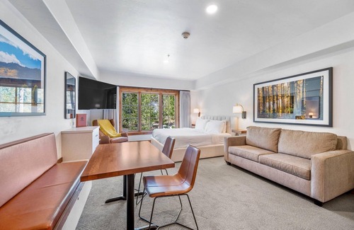 Tamarack Apartment | Peacefull Studio With Fireplace and Jet Tub