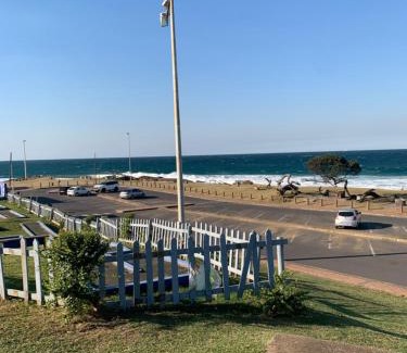 Scottburgh Apartment | Peacehaven flat 208