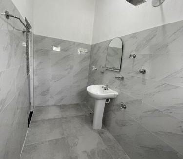 Thalaramba Apartment | Peacock holiday
