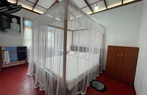 Thalaramba Apartment | Peacock holiday