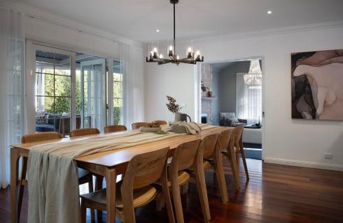 Trentham House | Peahen House
