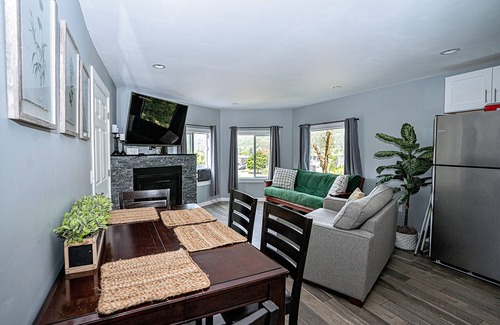 Kellogg House | Peak Haven: 2BR Mountain View