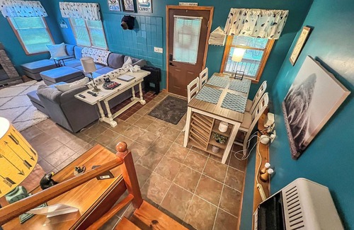 Todd Cabin | Peak Leaf Season + Peak Comfort @ Bear Necessities