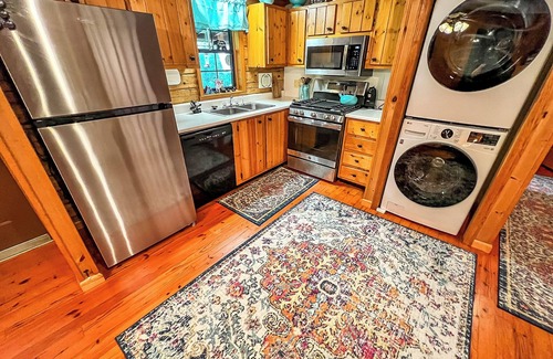 Todd Cabin | Peak Leaf Season + Peak Comfort @ Bear Necessities