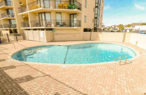 Windy Hill House | Peak Paradise 3 BR Oceanfront Summit Condo w Pool