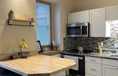Blodgett Mills Condo | Peak Season