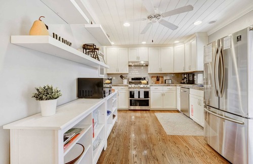 West Colorado Springs House | Peak View Palace- Mountain Views, Fire Table & Private Fenced in Yard