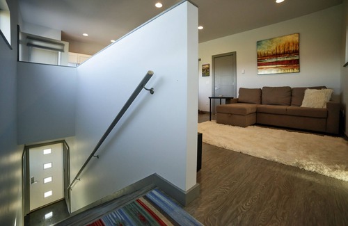 Bozeman Apartment | Peaks View Suite-Modern apartment in central Bozeman