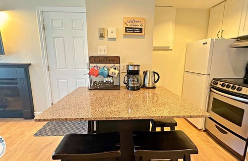 Craigleith Condo | Peakview Retreat - Ski In/Out